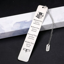 Load image into Gallery viewer, Class of 2022 Graduation Gifts for Her Him Bookmark 2022 Medical High School College Graduation Gifts for Son Daughter Boys Girls Seniors Inspirational 2022 Grad Gifts for Women Men Master Nurses PHD