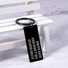 Load image into Gallery viewer, Funny Christmas Birthday Gifts Keychains for Teens Girls Boys Son Daughter from Mom Gag Gifts for Men Women Friends Valentines Graduation Stocking Stuffers Gifts for Teenagers Kids Don't Do Stupid