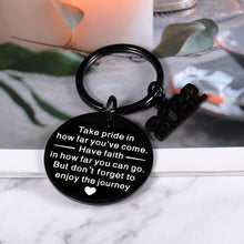 Load image into Gallery viewer, Class of 2022 Graduation Gifts for Her Him Keychain 2022 Medical High School College Graduation Gifts for Son Daughter Boys Girls Inspirational 2022 Grad Gifts for Senior Students Women Men Master PHD