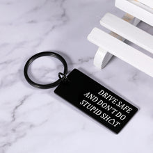Load image into Gallery viewer, Funny Christmas Birthday Gifts Keychains for Teens Girls Boys Son Daughter from Mom Gag Gifts for Men Women Friends Valentines Graduation Stocking Stuffers Gifts for Teenagers Kids Don't Do Stupid