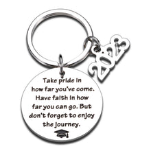 Load image into Gallery viewer, Class of 2023 Graduation Gifts Keychain for Senior 2023 Medical High School College Graduation Gifts for Her Him Inspirational 2023 Grad Gifts for Boys Girls Women Men Master Nurse Mom to Son Daughter