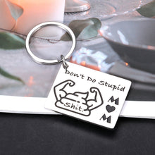 Load image into Gallery viewer, Funny Birthday Christmas Gifts for Teens Boys Girls Son Daughter from Mom Gag Gifts Don't Do Stupid Keychains for Women Men Friends Valentine Day Graduation Stocking Stuffers Gifts for Teenagers Kids