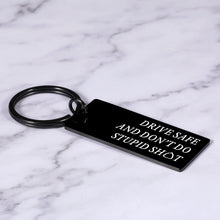 Load image into Gallery viewer, Funny Christmas Birthday Gifts Keychains for Teens Girls Boys Son Daughter from Mom Gag Gifts for Men Women Friends Valentines Graduation Stocking Stuffers Gifts for Teenagers Kids Don't Do Stupid