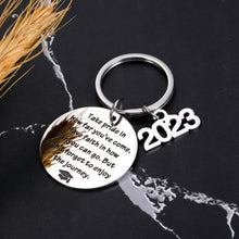 Load image into Gallery viewer, Class of 2023 Graduation Gifts Keychain for Senior 2023 Medical High School College Graduation Gifts for Her Him Inspirational 2023 Grad Gifts for Boys Girls Women Men Master Nurse Mom to Son Daughter