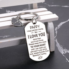Load image into Gallery viewer, Daddy to Be Gifts Keychain for Men Fathers Day Gift for New Dad to Be Expectant Father to Be Boyfriend Husband from Wife Pregnancy Baby Announcement Gift for Soon to Be Dad Christmas Valentines Gifts