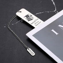 Load image into Gallery viewer, Class of 2022 Graduation Gifts for Her Him Bookmark 2022 Medical High School College Graduation Gifts for Son Daughter Boys Girls Seniors Inspirational 2022 Grad Gifts for Women Men Master Nurses PHD