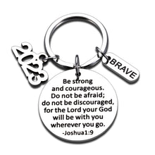 Load image into Gallery viewer, 2023 Graduation Gifts for Her Him High School College Graduation Gifts for Her Him Son Daughter Graduation Class of 2023 Gifts for Women Men Girls Boys Graduation Party Supplies Keychain Inspirational